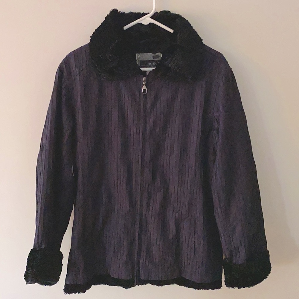 Neyelle fleece-lined coat